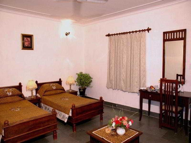 Tiger Den Resort Khilchipur Exterior photo
